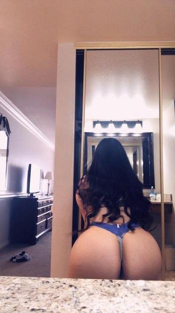 Alicia, 26  female escort, Monterey