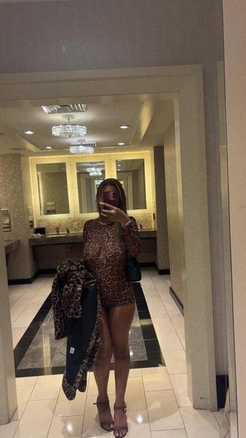 Rose, 27  female escort, Monterey