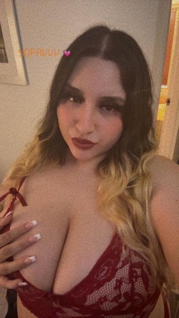 Ashley, 23  female escort, Monterey